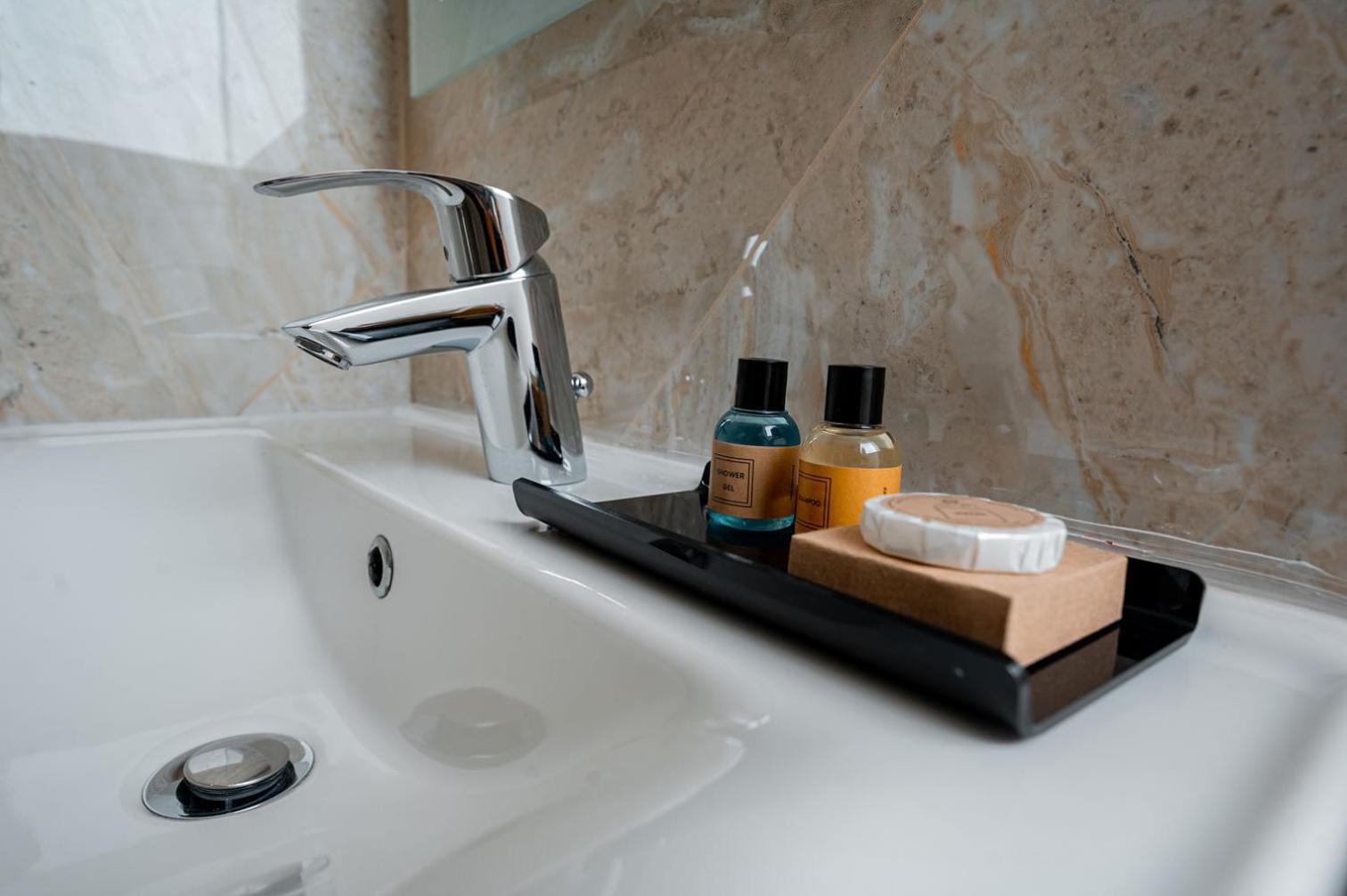 The Willows Penthouses With Jacuzzi Ghajn il-Kbira  Eksteriør billede