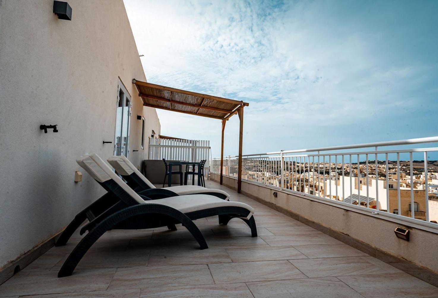 The Willows Penthouses With Jacuzzi Ghajn il-Kbira  Eksteriør billede